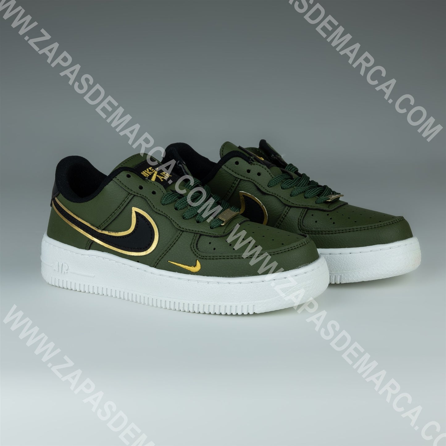 NIKE AIR FORCE VERDE LOGO NEGRO ORO