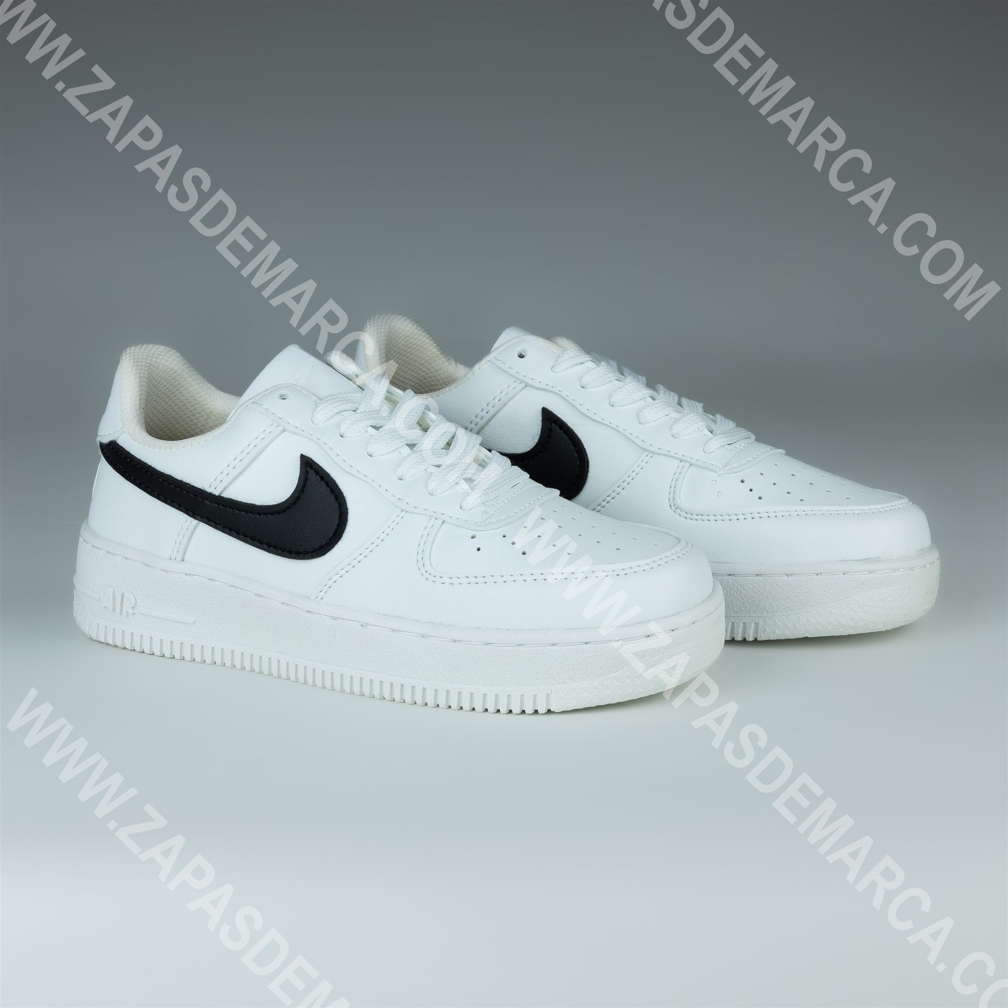 NIKE AIR FORCE BLANCO Y NEGRA Zapas de Marca